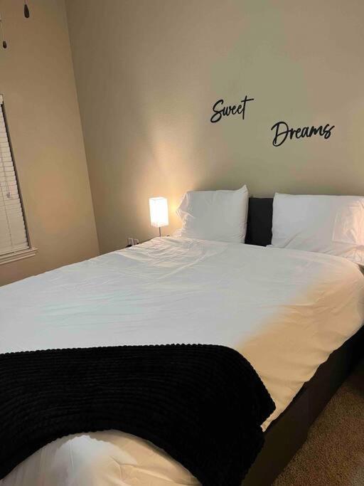 Hill Country Hiatus! Apartamento Austin Exterior foto